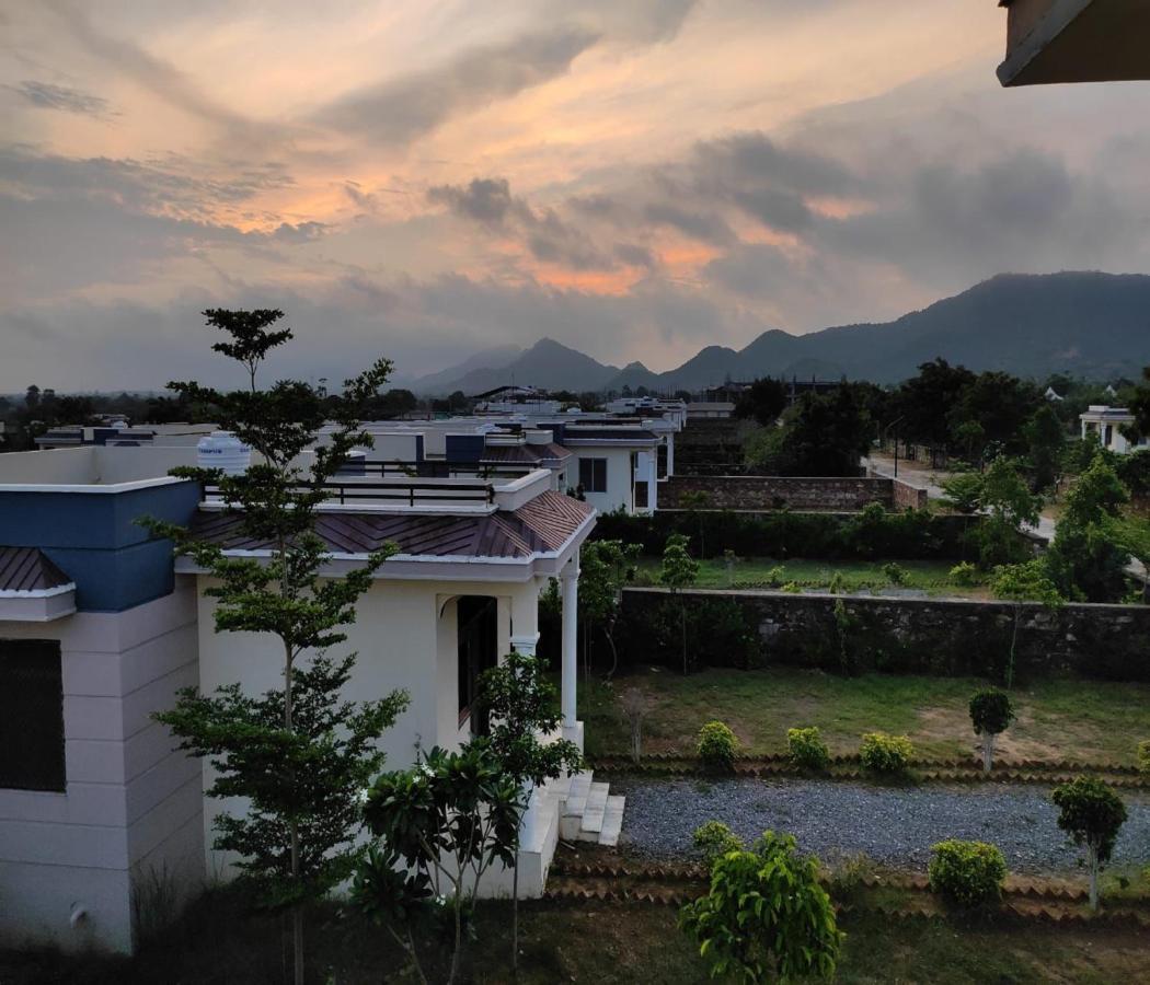 Nature Kalp Resort And Spa,푸쉬카르 외부 사진